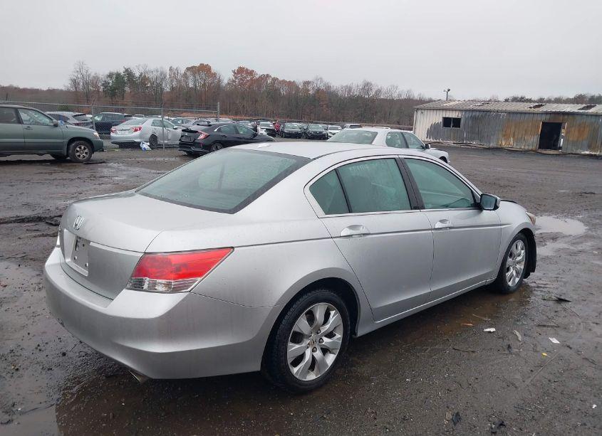 Photo 4 of 2010 Honda Accord 2.4 EX-L (VIN 1HGCP2F88AA153899)