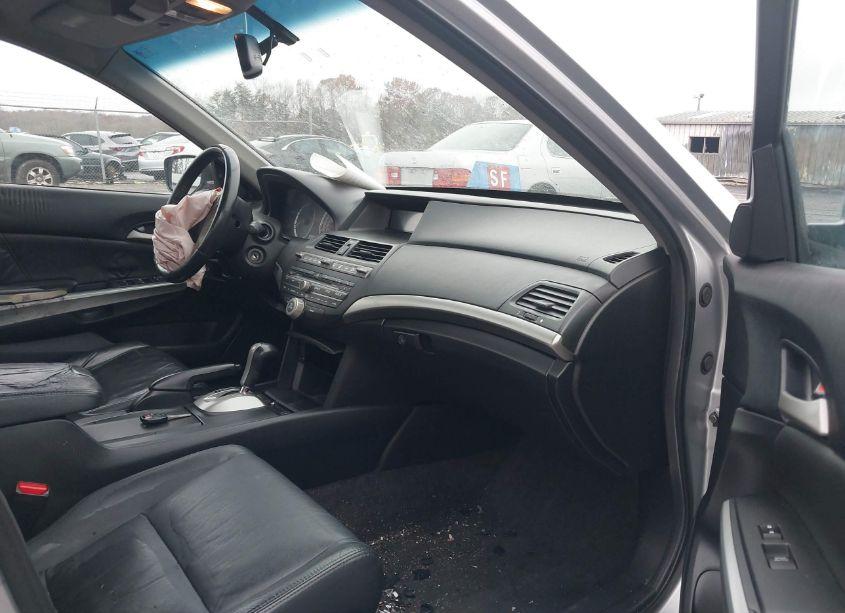 Photo 5 of 2010 Honda Accord 2.4 EX-L (VIN 1HGCP2F88AA153899)