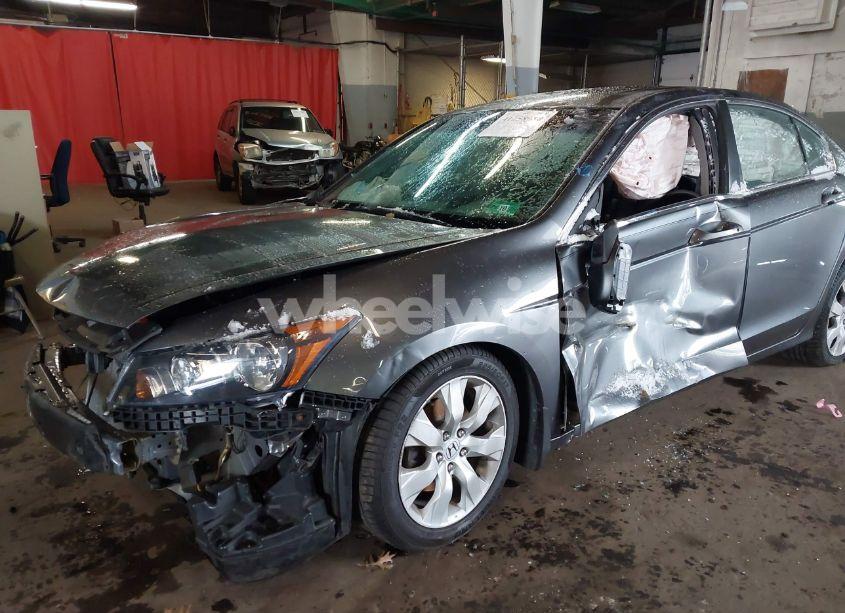Photo 6 of 2010 Honda Accord 2.4 EX-L (VIN 1HGCP2F88AA161338)