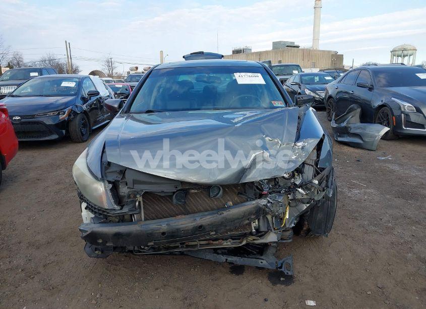 Photo 12 of 2011 Honda Accord 2.4 EX-L (VIN 1HGCP2F88BA005379)