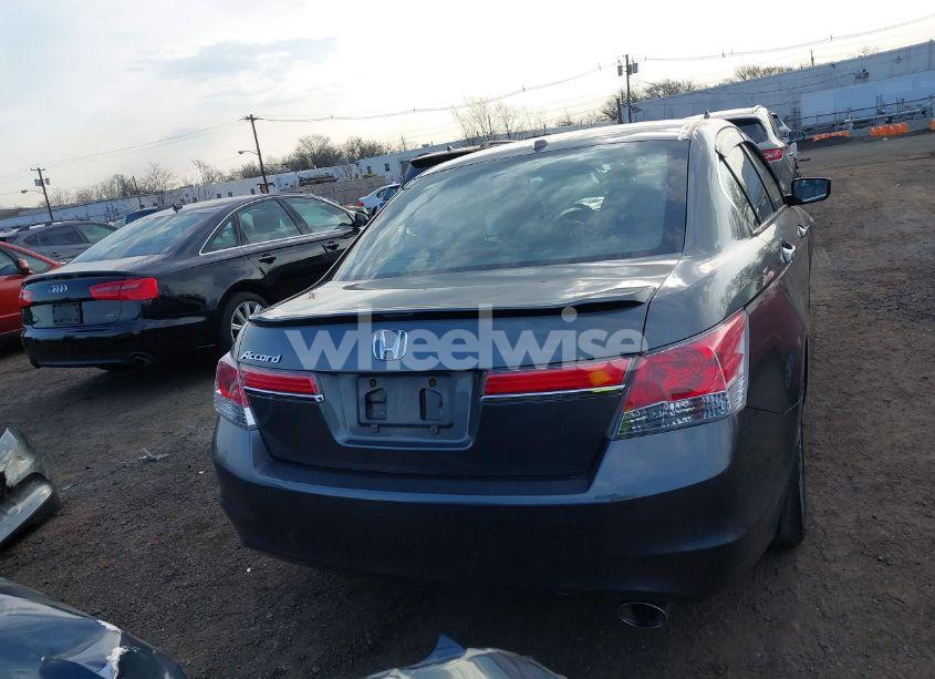 Photo 16 of 2011 Honda Accord 2.4 EX-L (VIN 1HGCP2F88BA005379)