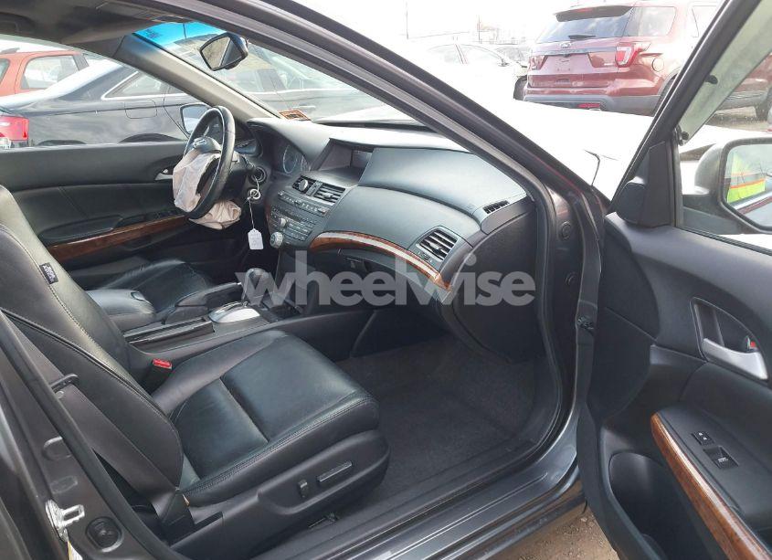 Photo 5 of 2011 Honda Accord 2.4 EX-L (VIN 1HGCP2F88BA005379)