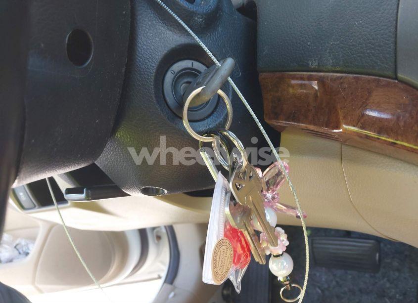 Photo 11 of 2011 Honda Accord 2.4 EX-L (VIN 1HGCP2F88BA053125)