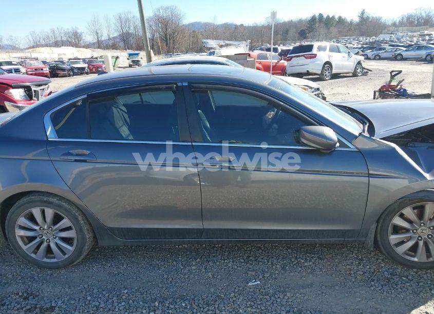 Photo 14 of 2011 Honda Accord 2.4 EX-L (VIN 1HGCP2F88BA085749)