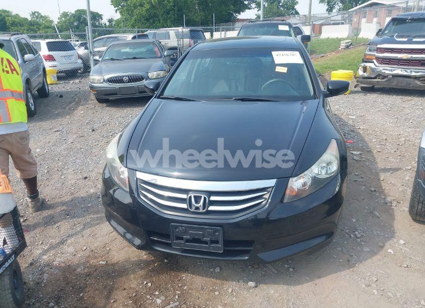 Photo 12 of 2011 Honda Accord 2.4 EX-L (VIN 1HGCP2F88BA136697)