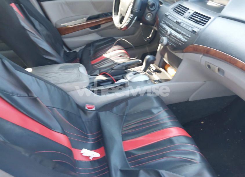 Photo 5 of 2011 Honda Accord 2.4 EX-L (VIN 1HGCP2F88BA152141)