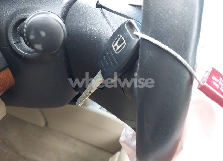 Photo 11 of 2011 Honda Accord 2.4 EX-L (VIN 1HGCP2F88BA154598)