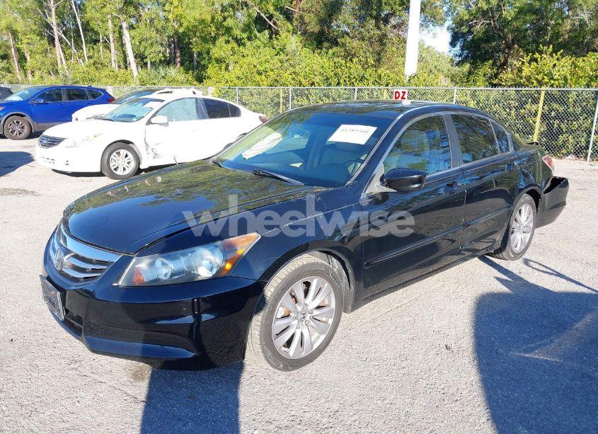 Photo 2 of 2012 Honda Accord 2.4 EX-L (VIN 1HGCP2F88CA033992)