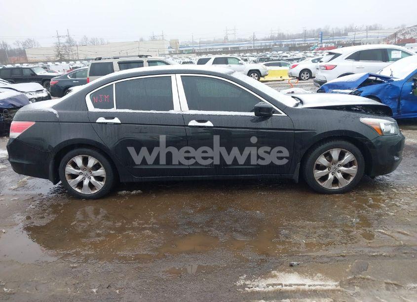 Photo 13 of 2010 Honda Accord 2.4 EX-L (VIN 1HGCP2F89AA076248)