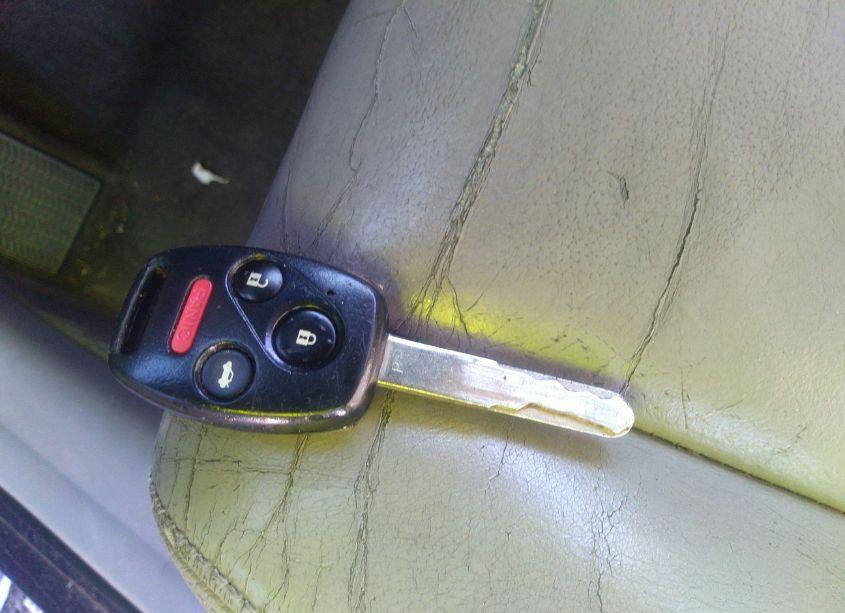 Photo 11 of 2010 Honda Accord 2.4 EX-L (VIN 1HGCP2F89AA085483)