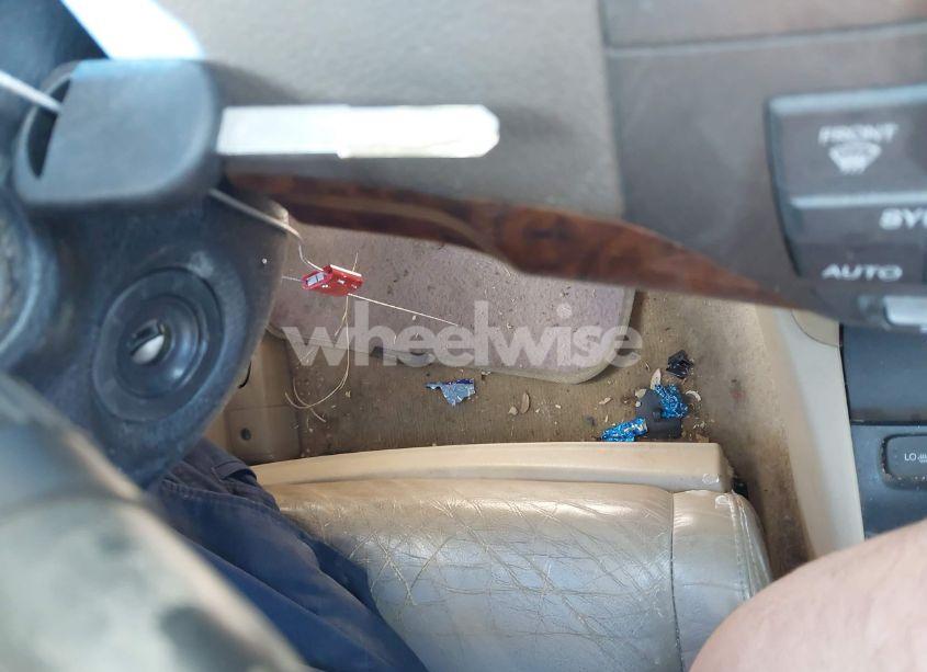 Photo 11 of 2010 Honda Accord 2.4 EX-L (VIN 1HGCP2F89AA099111)