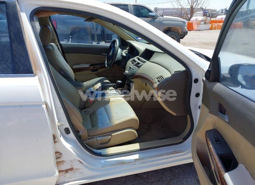 Photo 5 of 2010 Honda Accord 2.4 EX-L (VIN 1HGCP2F89AA099111)