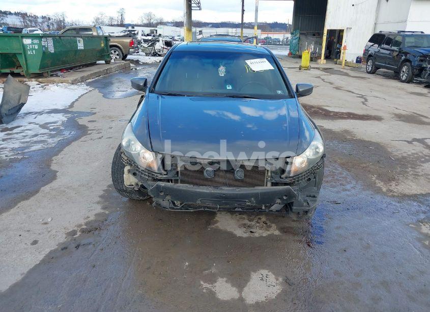 Photo 13 of 2010 Honda Accord 2.4 EX-L (VIN 1HGCP2F89AA101830)