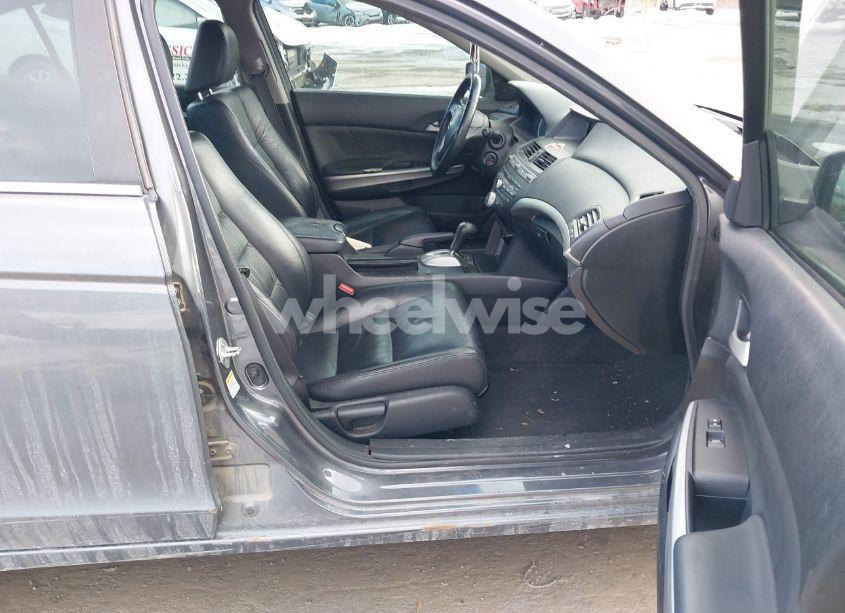 Photo 5 of 2010 Honda Accord 2.4 EX-L (VIN 1HGCP2F89AA101830)