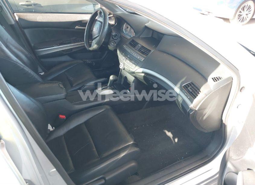 Photo 5 of 2010 Honda Accord 2.4 EX-L (VIN 1HGCP2F89AA170288)