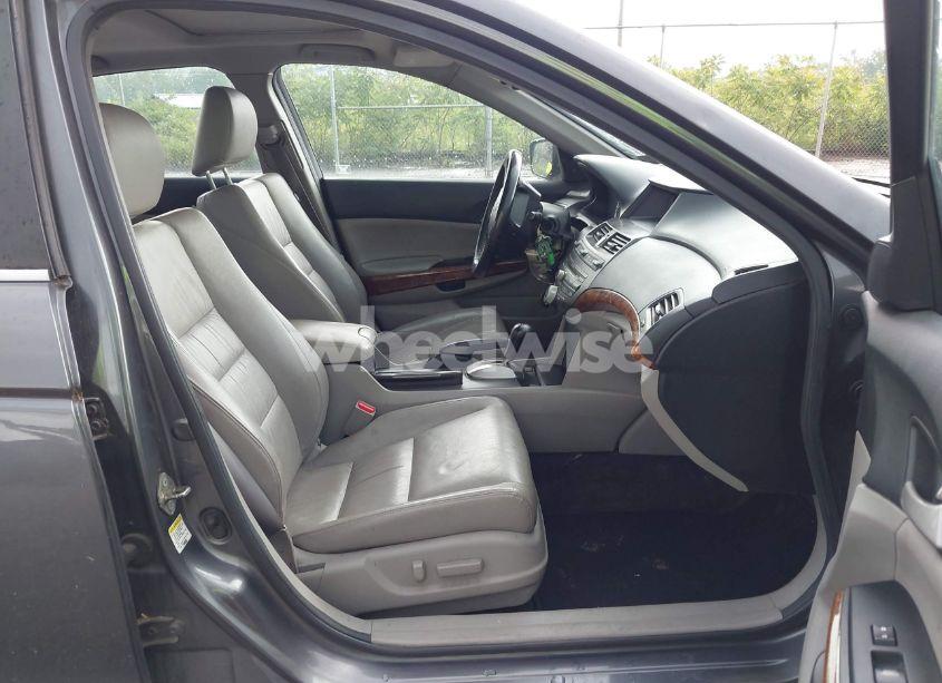 Photo 5 of 2011 Honda Accord 2.4 EX-L (VIN 1HGCP2F89BA013037)