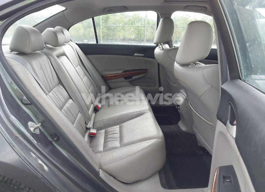 Photo 8 of 2011 Honda Accord 2.4 EX-L (VIN 1HGCP2F89BA013037)