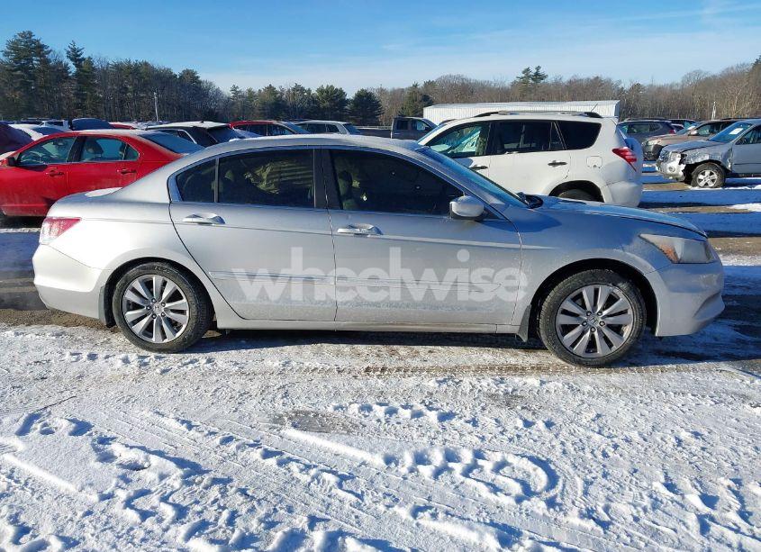 Photo 14 of 2011 Honda Accord 2.4 EX-L (VIN 1HGCP2F89BA034292)