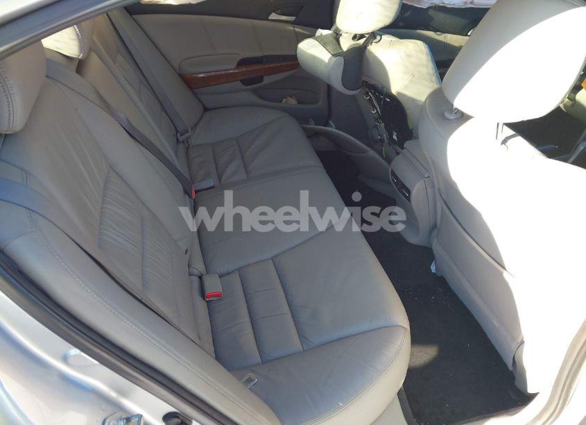 Photo 8 of 2011 Honda Accord 2.4 EX-L (VIN 1HGCP2F89BA034292)