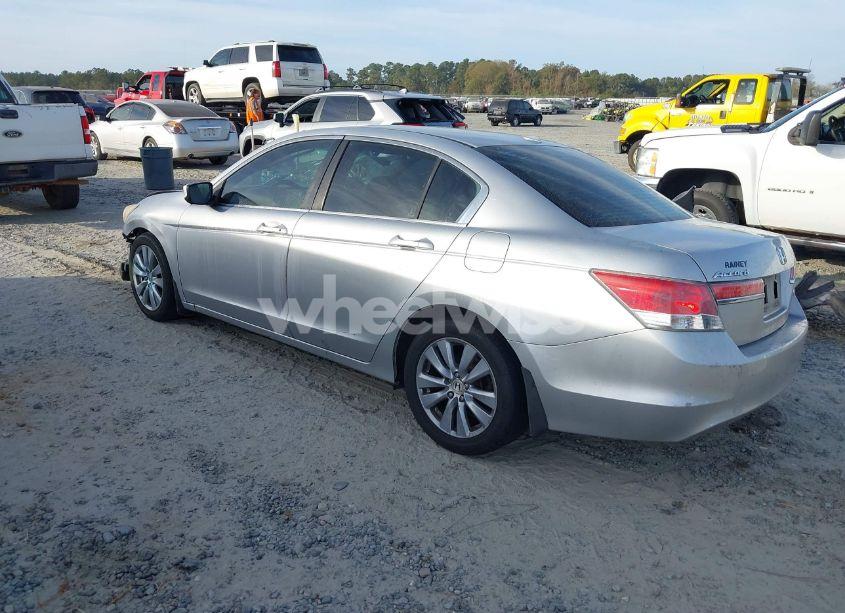 Photo 3 of 2011 Honda Accord 2.4 EX-L (VIN 1HGCP2F89BA083671)
