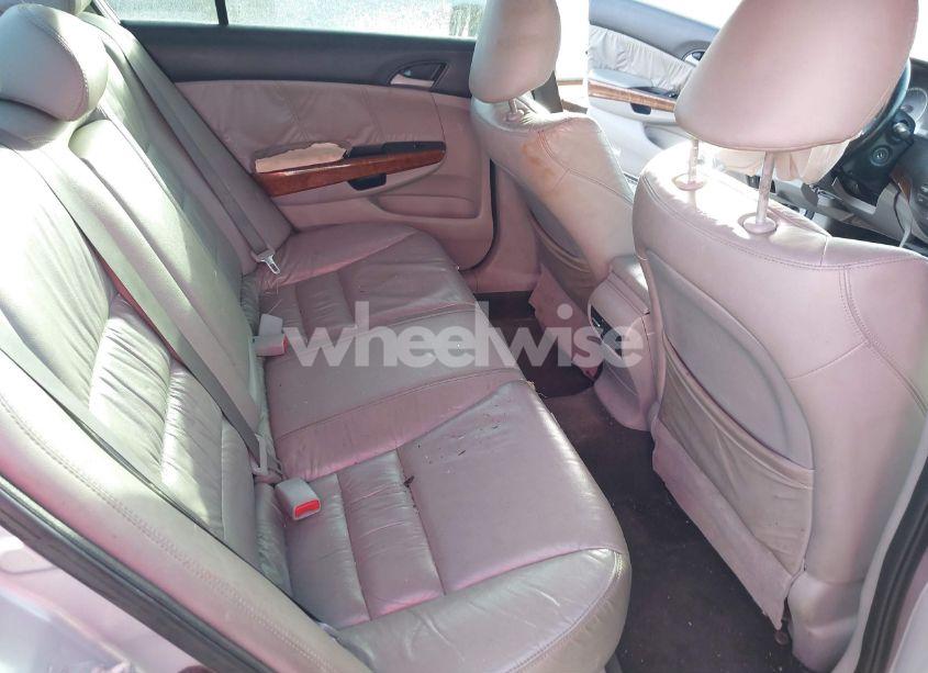 Photo 8 of 2011 Honda Accord 2.4 EX-L (VIN 1HGCP2F89BA083671)