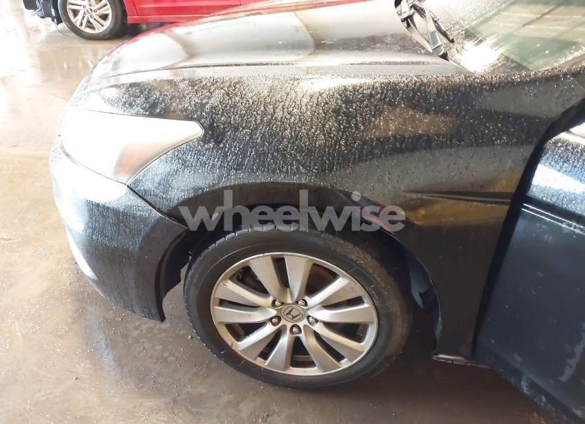 Photo 17 of 2011 Honda Accord 2.4 EX-L (VIN 1HGCP2F89BA100162)