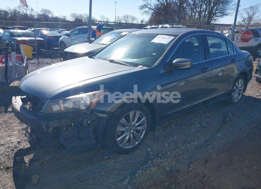 Photo 2 of 2011 Honda Accord 2.4 EX-L (VIN 1HGCP2F89BA102994)