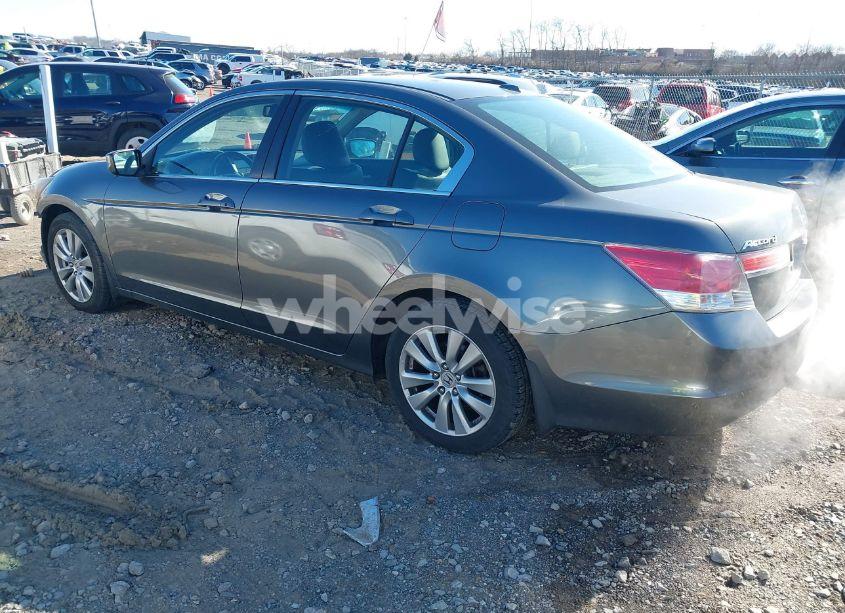Photo 3 of 2011 Honda Accord 2.4 EX-L (VIN 1HGCP2F89BA102994)