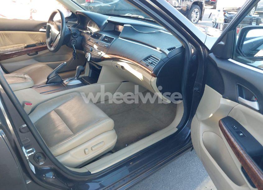 Photo 5 of 2012 Honda Accord EXL (VIN 1HGCP2F89CA032589)