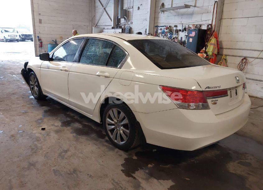 Photo 3 of 2012 Honda Accord 2.4 EX-L (VIN 1HGCP2F89CA070548)