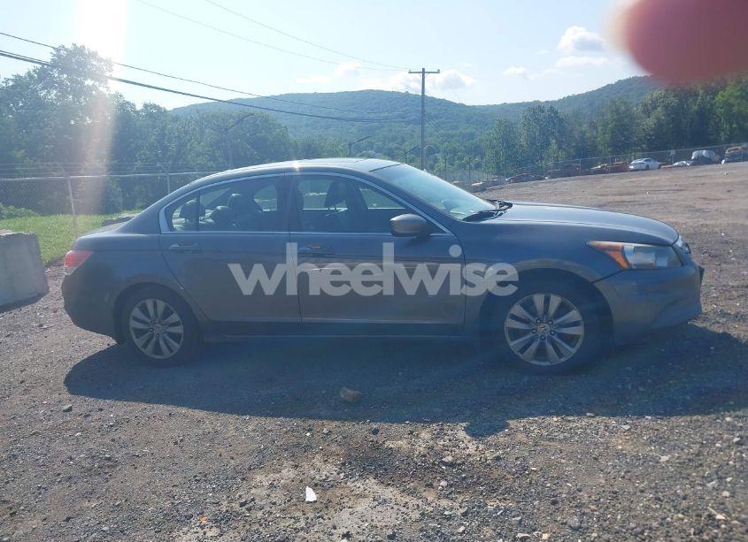 Photo 13 of 2012 Honda Accord 2.4 EX-L (VIN 1HGCP2F89CA082697)