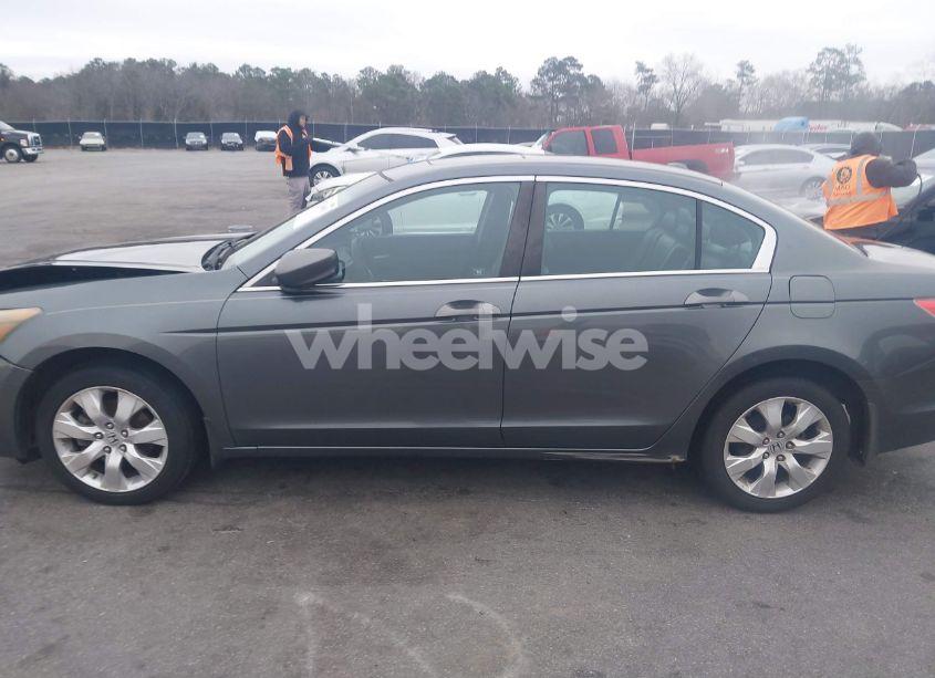 Photo 14 of 2010 Honda Accord 2.4 EX-L (VIN 1HGCP2F8XAA004202)