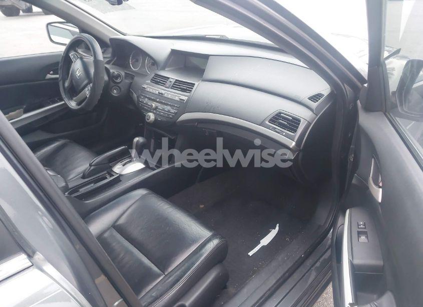 Photo 5 of 2010 Honda Accord 2.4 EX-L (VIN 1HGCP2F8XAA004202)