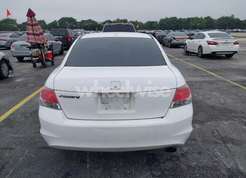 Photo 16 of 2010 Honda Accord 2.4 EX-L (VIN 1HGCP2F8XAA037054)