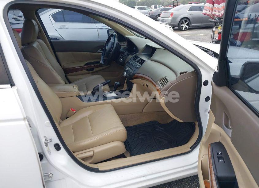 Photo 5 of 2010 Honda Accord 2.4 EX-L (VIN 1HGCP2F8XAA037054)