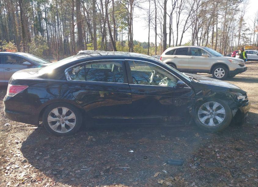 Photo 13 of 2010 Honda Accord 2.4 EX-L (VIN 1HGCP2F8XAA093463)