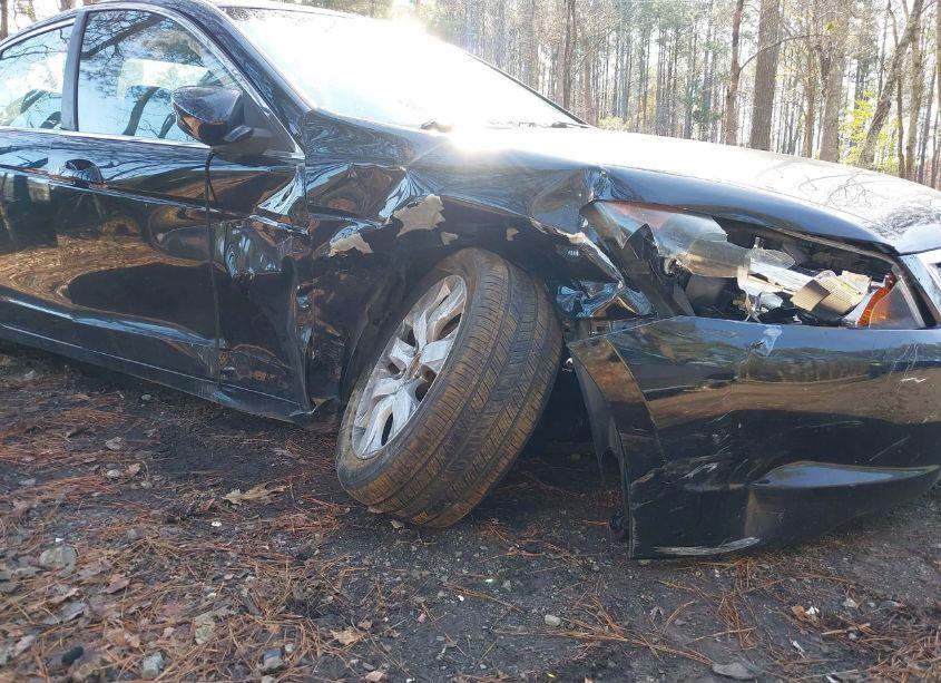 Photo 6 of 2010 Honda Accord 2.4 EX-L (VIN 1HGCP2F8XAA093463)