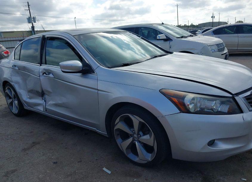 Photo 6 of 2010 Honda Accord 2.4 EX-L (VIN 1HGCP2F8XAA103960)