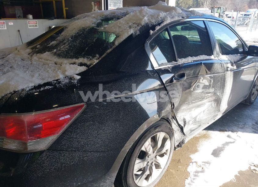 Photo 6 of 2010 Honda Accord 2.4 EX-L (VIN 1HGCP2F8XAA115736)