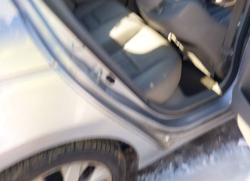 Photo 8 of 2010 Honda Accord 2.4 EX-L (VIN 1HGCP2F8XAA134013)