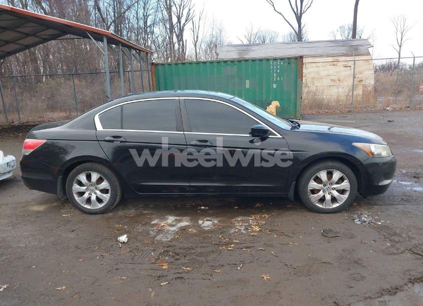 Photo 13 of 2010 Honda Accord 2.4 EX-L (VIN 1HGCP2F8XAA152463)