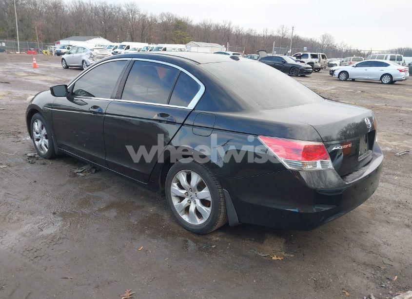Photo 3 of 2010 Honda Accord 2.4 EX-L (VIN 1HGCP2F8XAA152463)