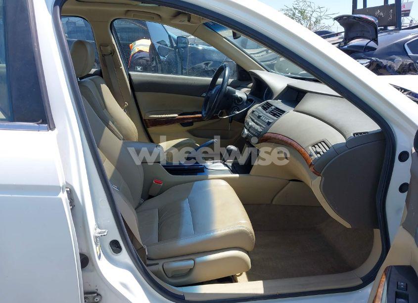 Photo 5 of 2010 Honda Accord 2.4 EX-L (VIN 1HGCP2F8XAA156013)