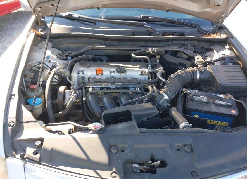 Photo 10 of 2010 Honda Accord 2.4 EX-L (VIN 1HGCP2F8XAA190761)