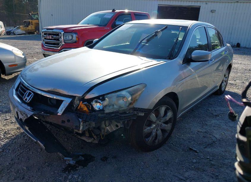 Photo 2 of 2010 Honda Accord 2.4 EX-L (VIN 1HGCP2F8XAA190761)