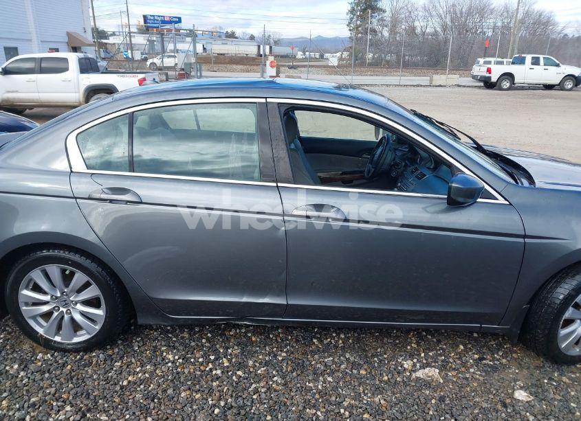 Photo 13 of 2011 Honda Accord 2.4 EX-L (VIN 1HGCP2F8XBA004718)