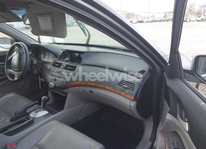 Photo 5 of 2011 Honda Accord 2.4 EX-L (VIN 1HGCP2F8XBA004718)