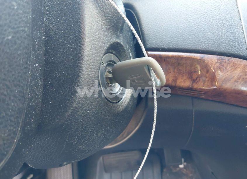 Photo 11 of 2011 Honda Accord 2.4 EX-L (VIN 1HGCP2F8XBA011667)