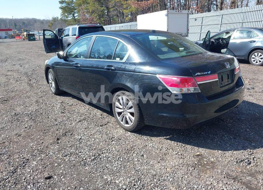 Photo 3 of 2011 Honda Accord 2.4 EX-L (VIN 1HGCP2F8XBA011667)