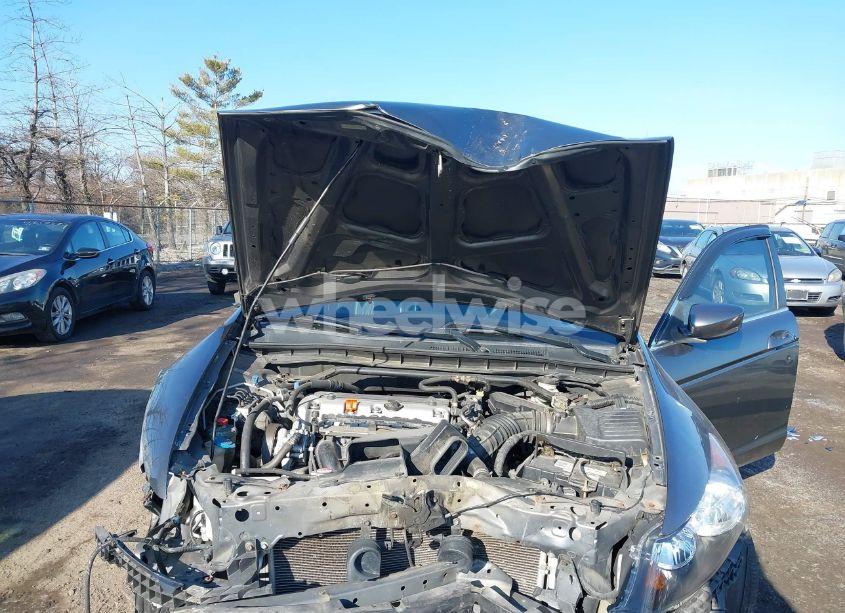 Photo 10 of 2011 Honda Accord 2.4 EX-L (VIN 1HGCP2F8XBA032566)